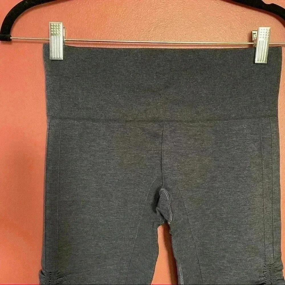 Lululemon In The Flow Crop